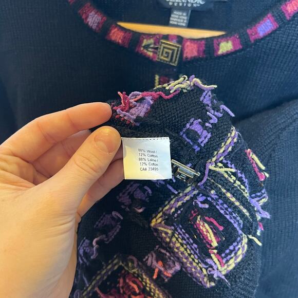 Icelandic Geometric Design Cardigan Black Sweater-size S - Picture 5 of 8